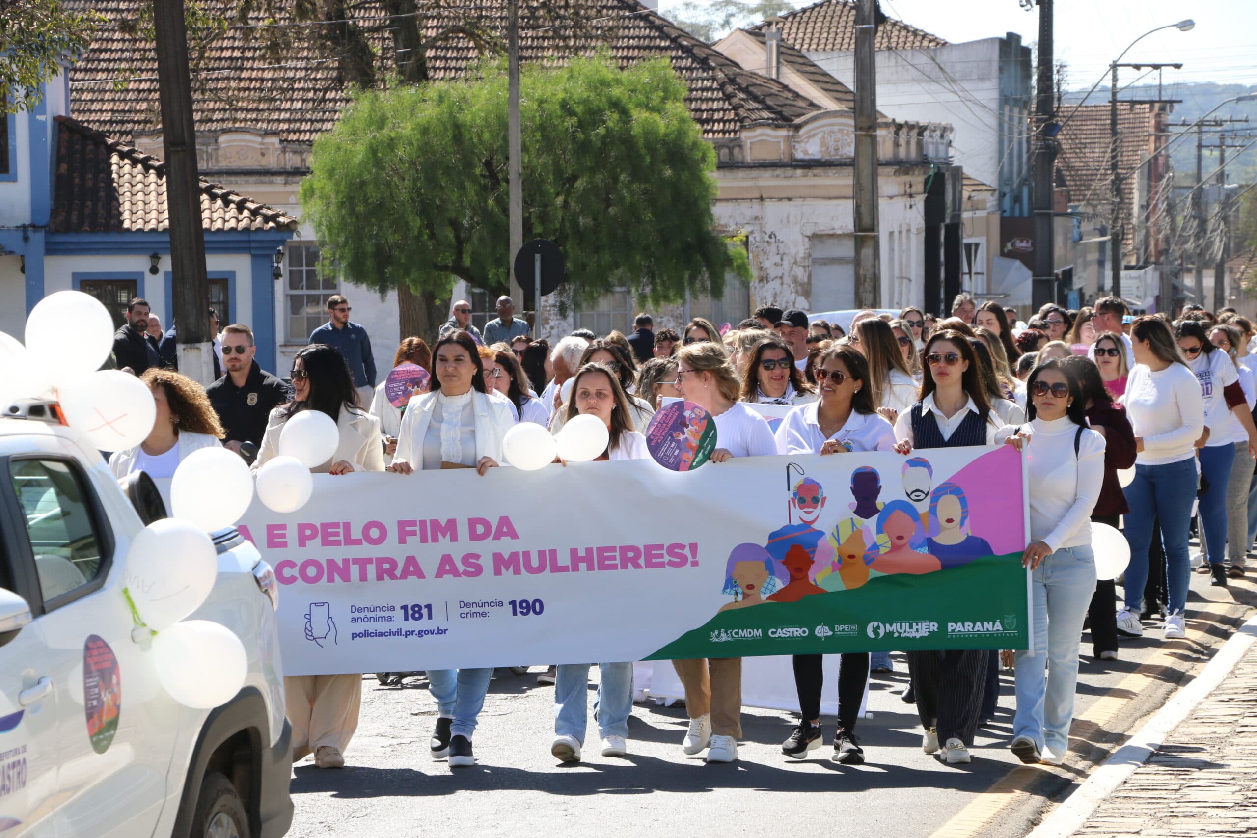 4ª Caminhada do Meio-Dia mobiliza Castro pelo fim da violência contra as mulheres