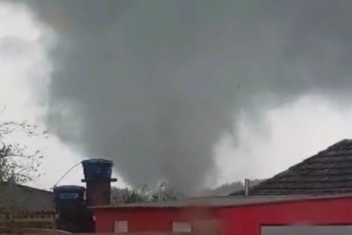 Veja imagens do tornado que atingiu o Rio Grande do Sul nesta quinta (6)