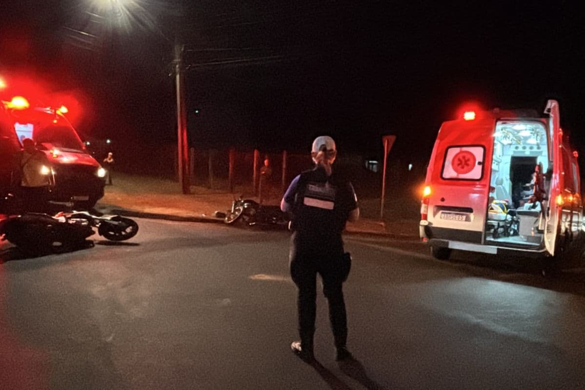Batida entre motos deixa dois motociclistas feridos em Ponta Grossa
