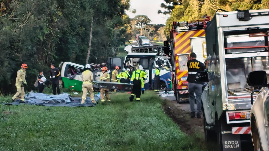 Prefeitura de Imbituva confirma nomes de 15 vítimas da tragédia na BR-373