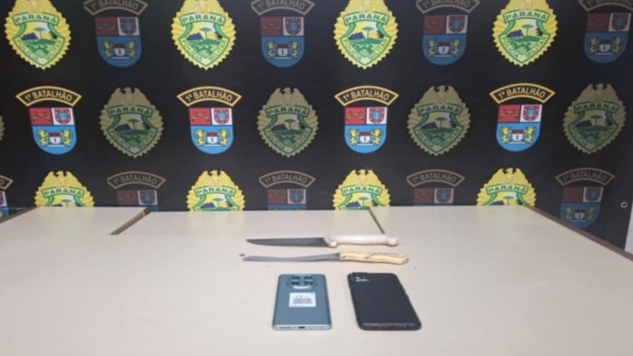 Dupla é presa após ameaçar pedestre com faca e roubar celular em Ponta Grossa