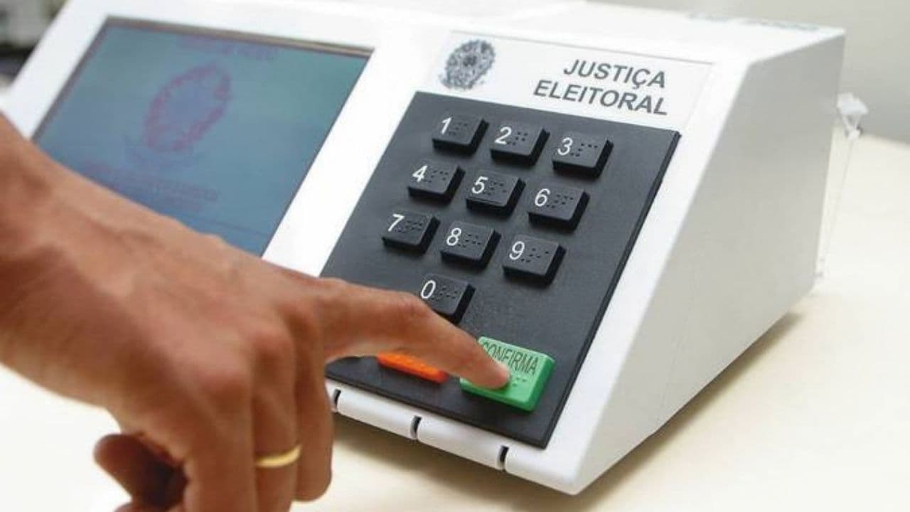 Quanto vale o voto no PR? Milhões movimentam a corrida pelo Iguaçu